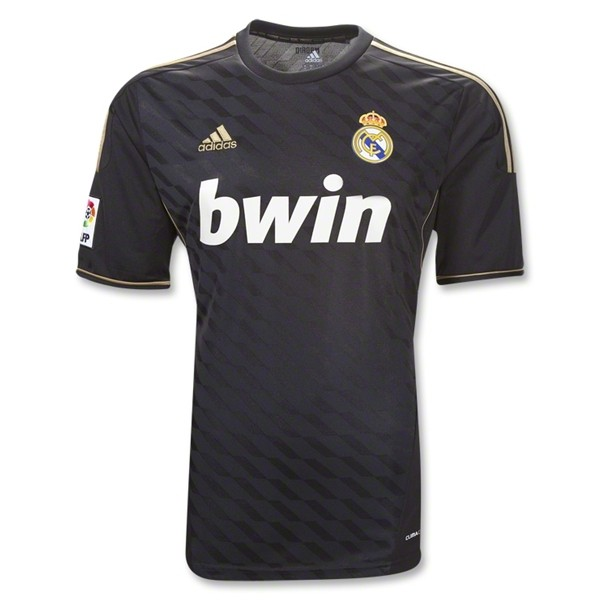 Why the Real Madrid 2011/12 Away Black-Gold Jersey Is a Timeless Classic image 3