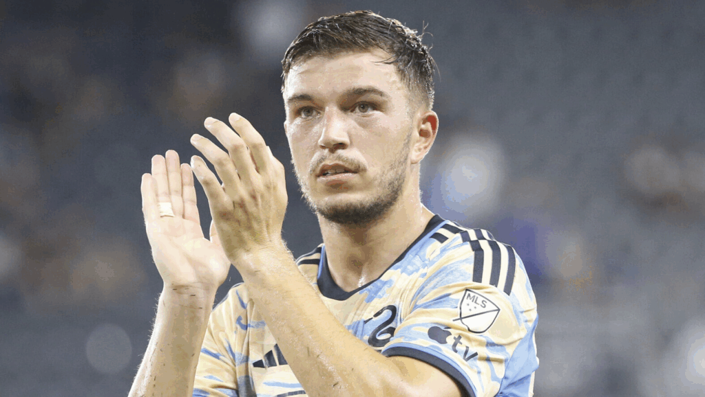 Philadelphia Union Jersey: A Complete Review of the 2023/24 Away Player Version image 16