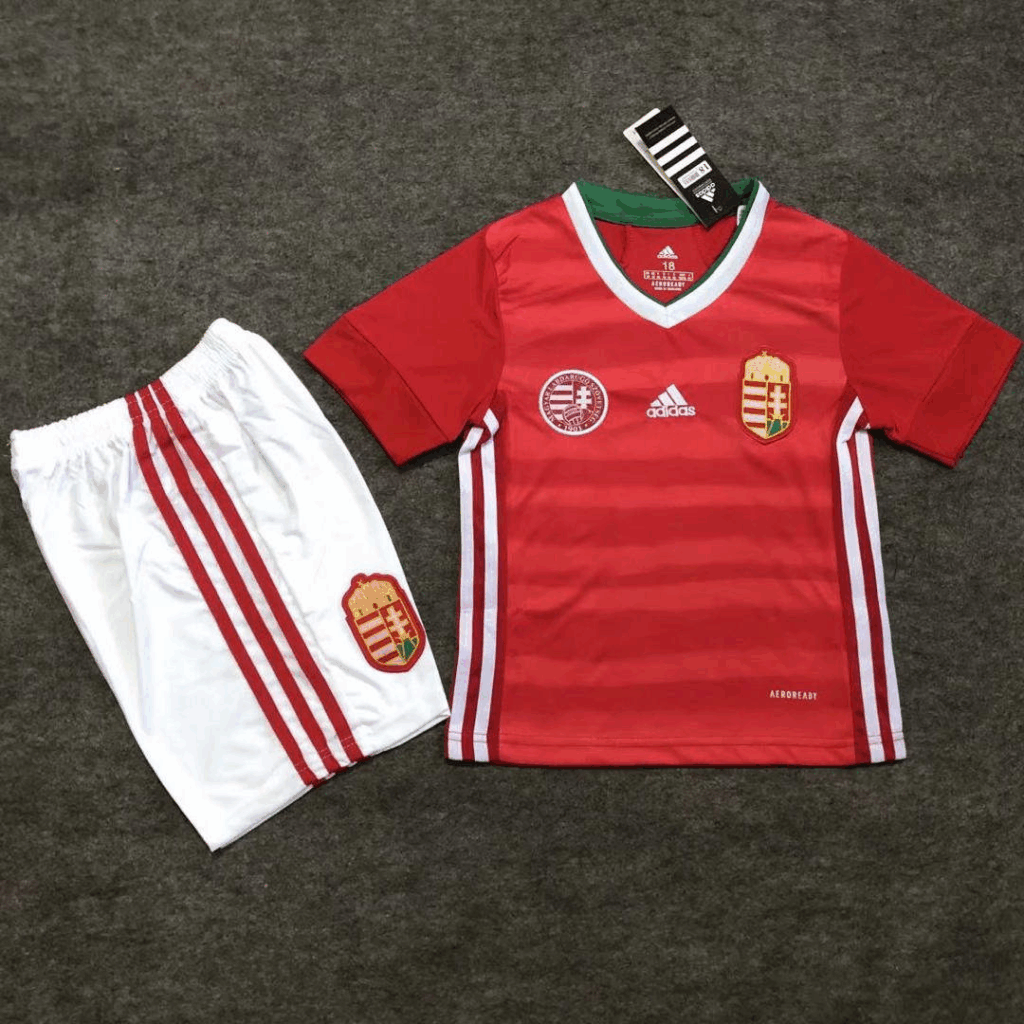 Top Features of the Hungary 2021 Kids Jersey and Shorts Set