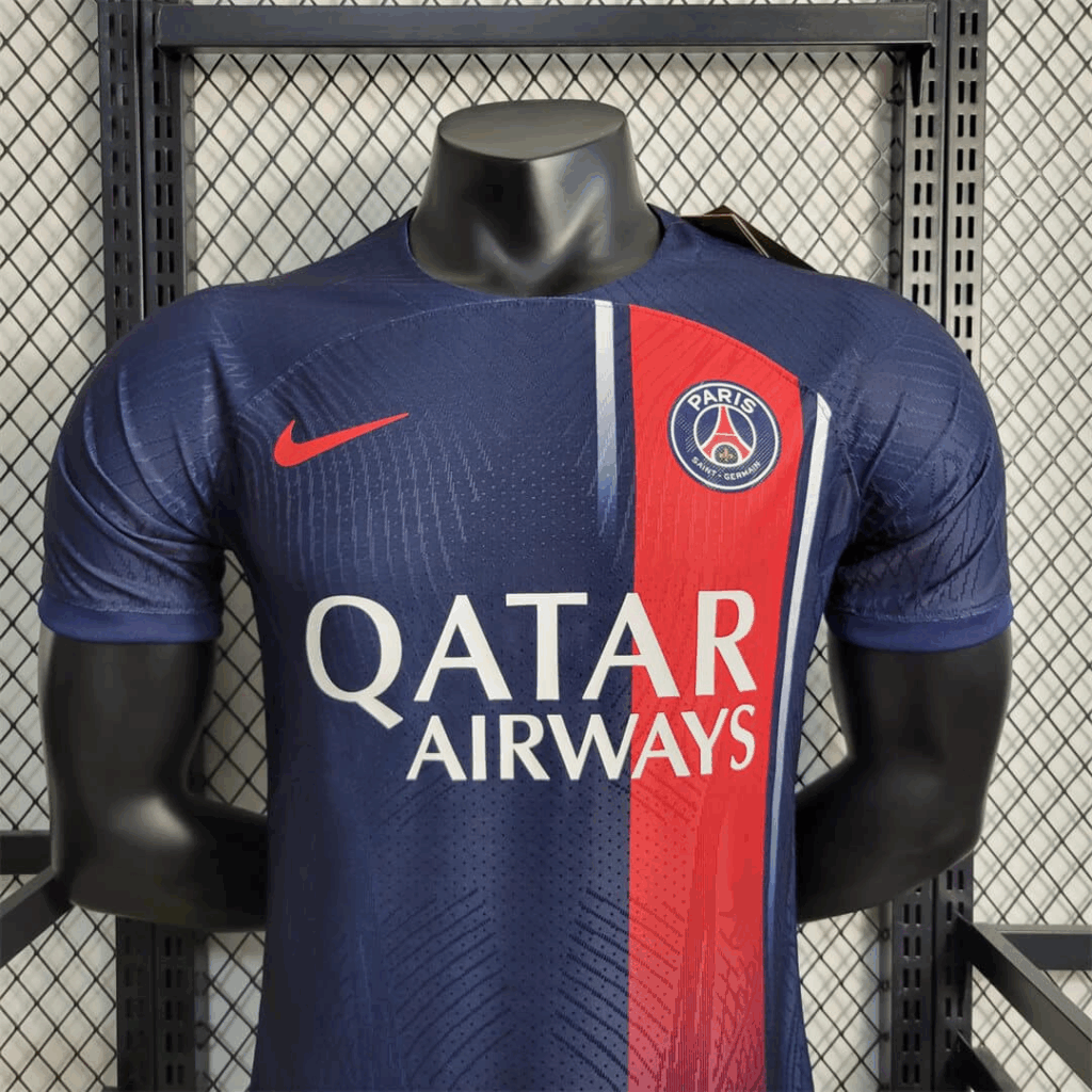 Design Breakdown of the PSG 2025-26 Home Jersey image 54