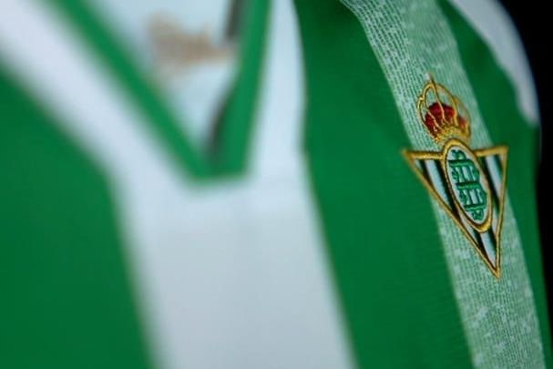 How I Scored the Real Betis 2021/22 Copa Del Rey Final Jersey Free Shipping for Under $3 – My Friends Went Crazy! image 44