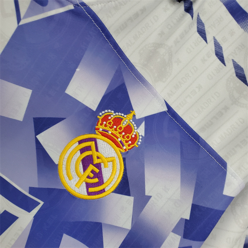 Real Madrid Third Jersey Review: Fit, Comfort & Sizing Explained image 10