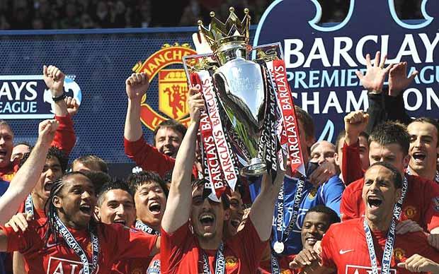 Manchester United 2008 Blue Jersey: A Look Back at the Iconic Kit gary neville 1404497i
