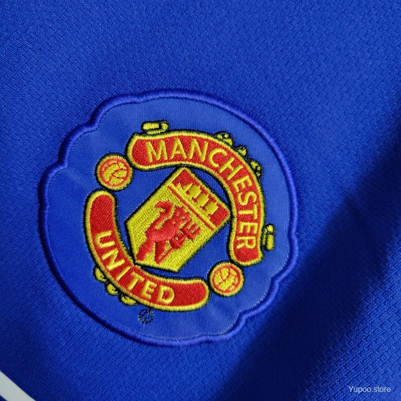 Manchester United 2008 third kit blue design details