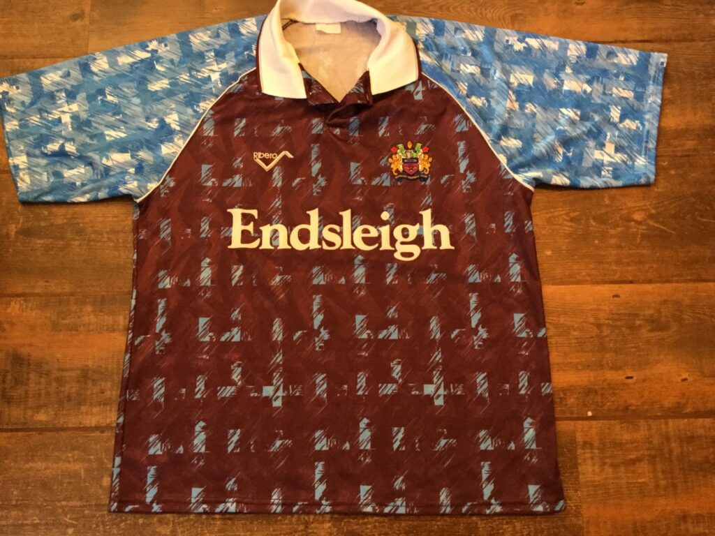 Burnley FC 1991/92 vs 2022/23 kit comparison